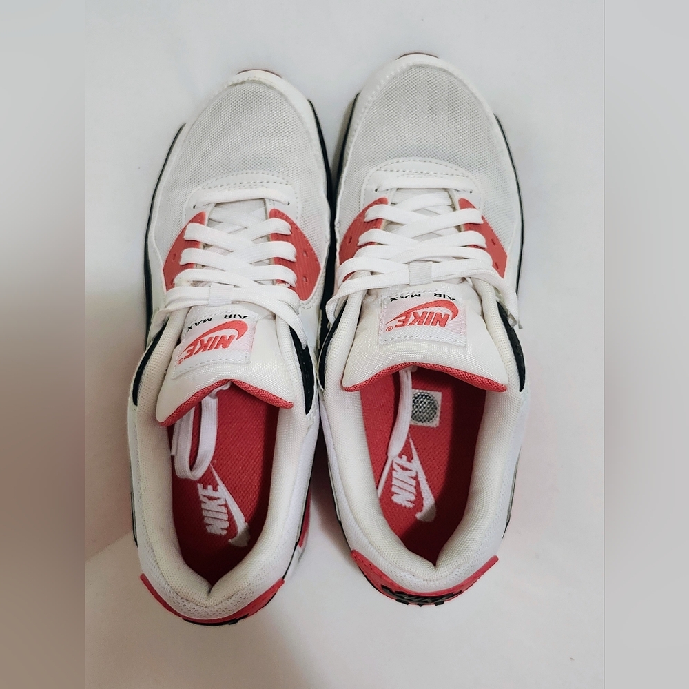 Nike Air Max 90's – Pink & White – Women’s Size 9 - Picture 4 of 7